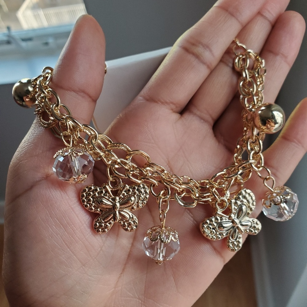 Butterfly charm bracelet - Picture 3 of 5